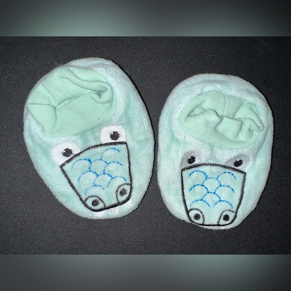 crocodile Baby Booties with Animal Design, newborn slippers baby shoes